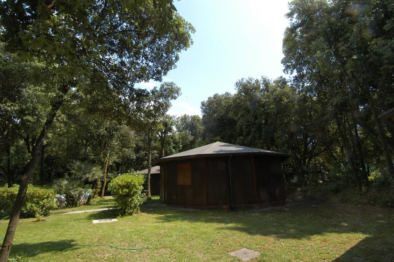 Residence Il Fortino Marina di Massa Szoba fotó